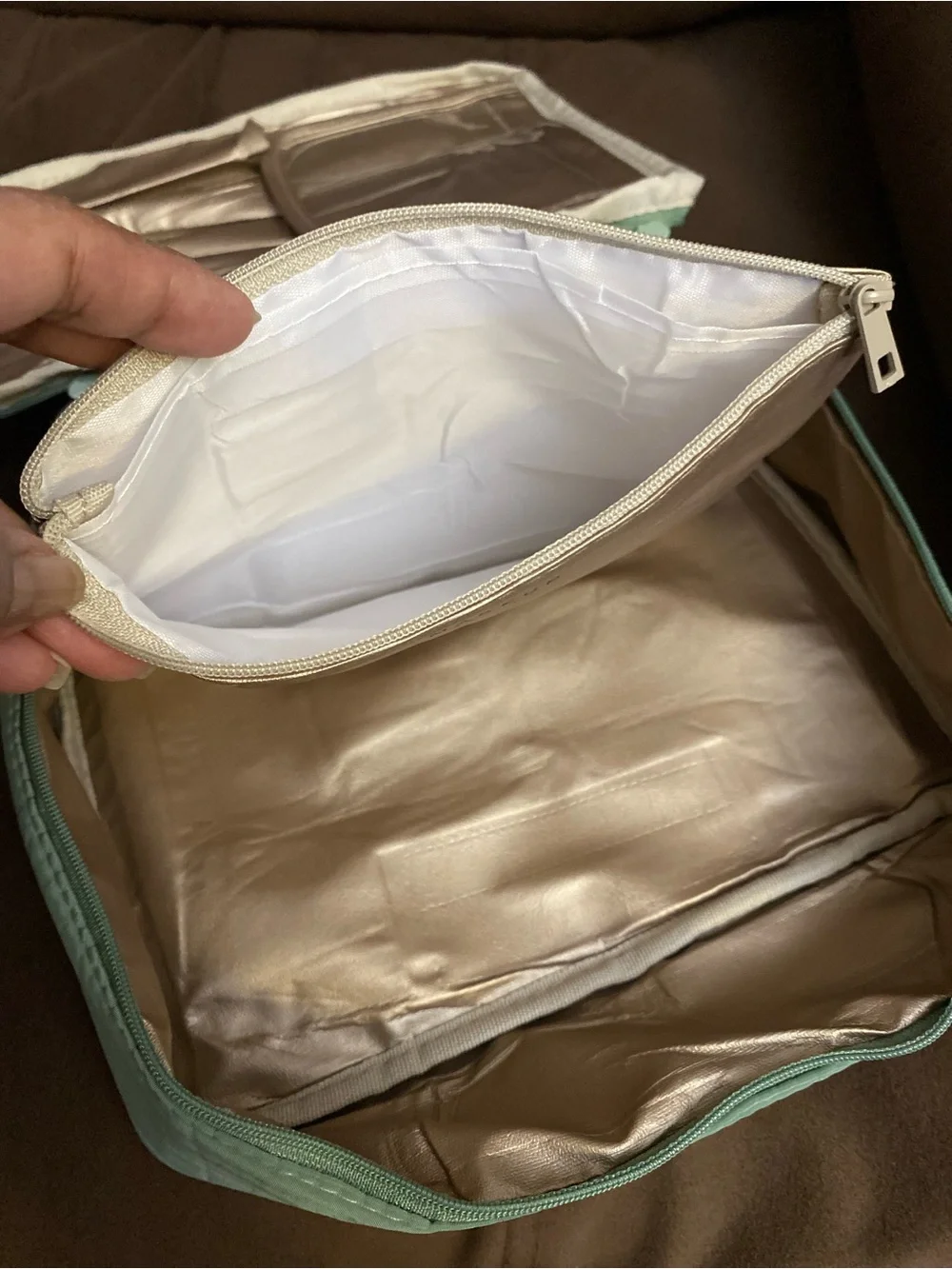 Makeup Travel Pouch - Sage Green